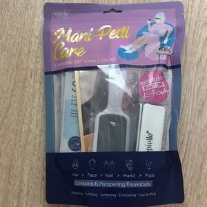 Mani-Pedi Care Kit Purple And Sassy + Chic Pedicure Set